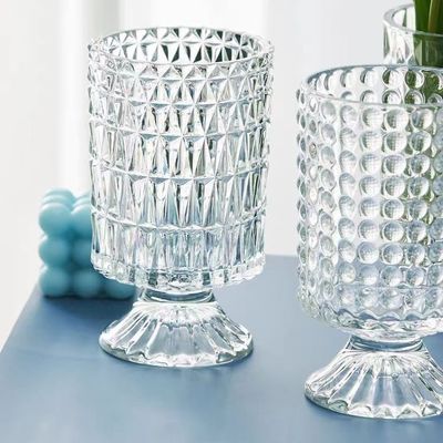 Pedestal Big Base Glass Bouquet Vase Embossed Glass Vase Hydroponic Glass Transparent Vase for Home Office Wedding